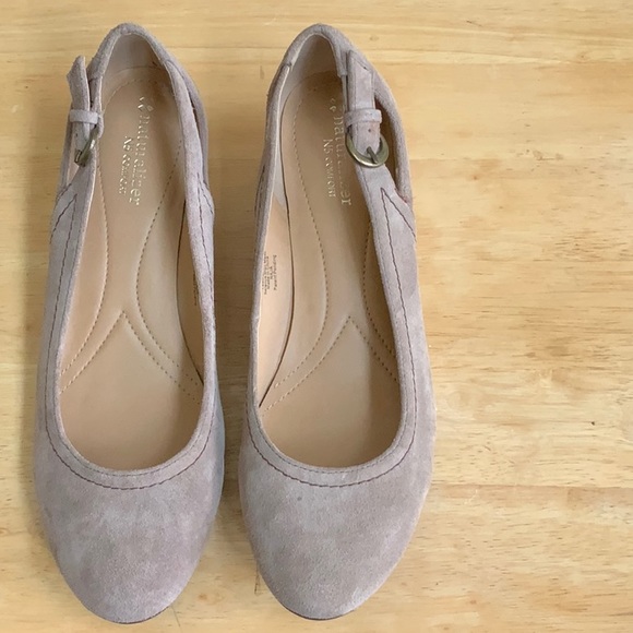 Shoes - Picture 4 of 5